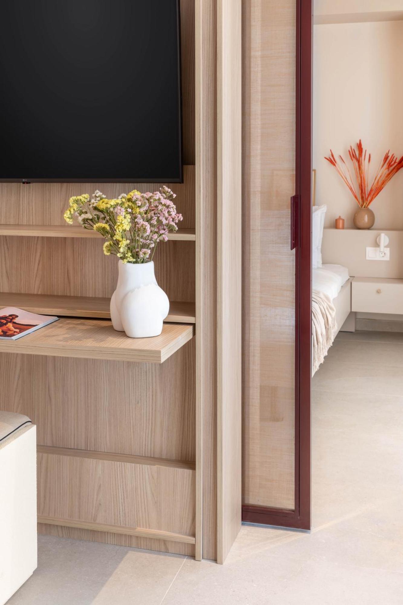 Apartment Culture Retreat Near Archaeological Museum By Upstreet